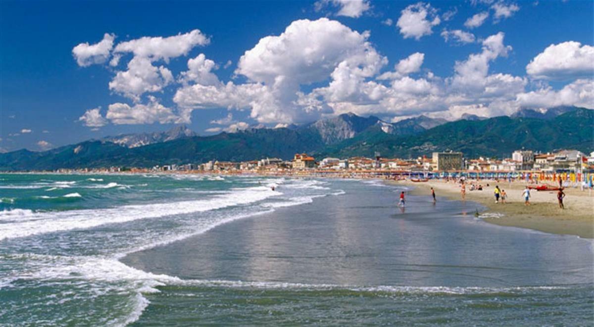 Casavacanza Villa D Funny Viareggio Exteriör bild